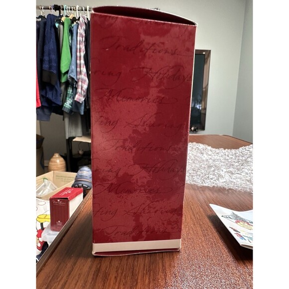 1998 Silken Flame, Barbie #5 1998 Hallmark Barbie Ornament - Picture 7 of 9